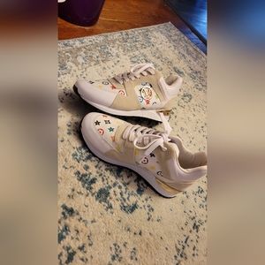 Loui Vuitton Sneakers
